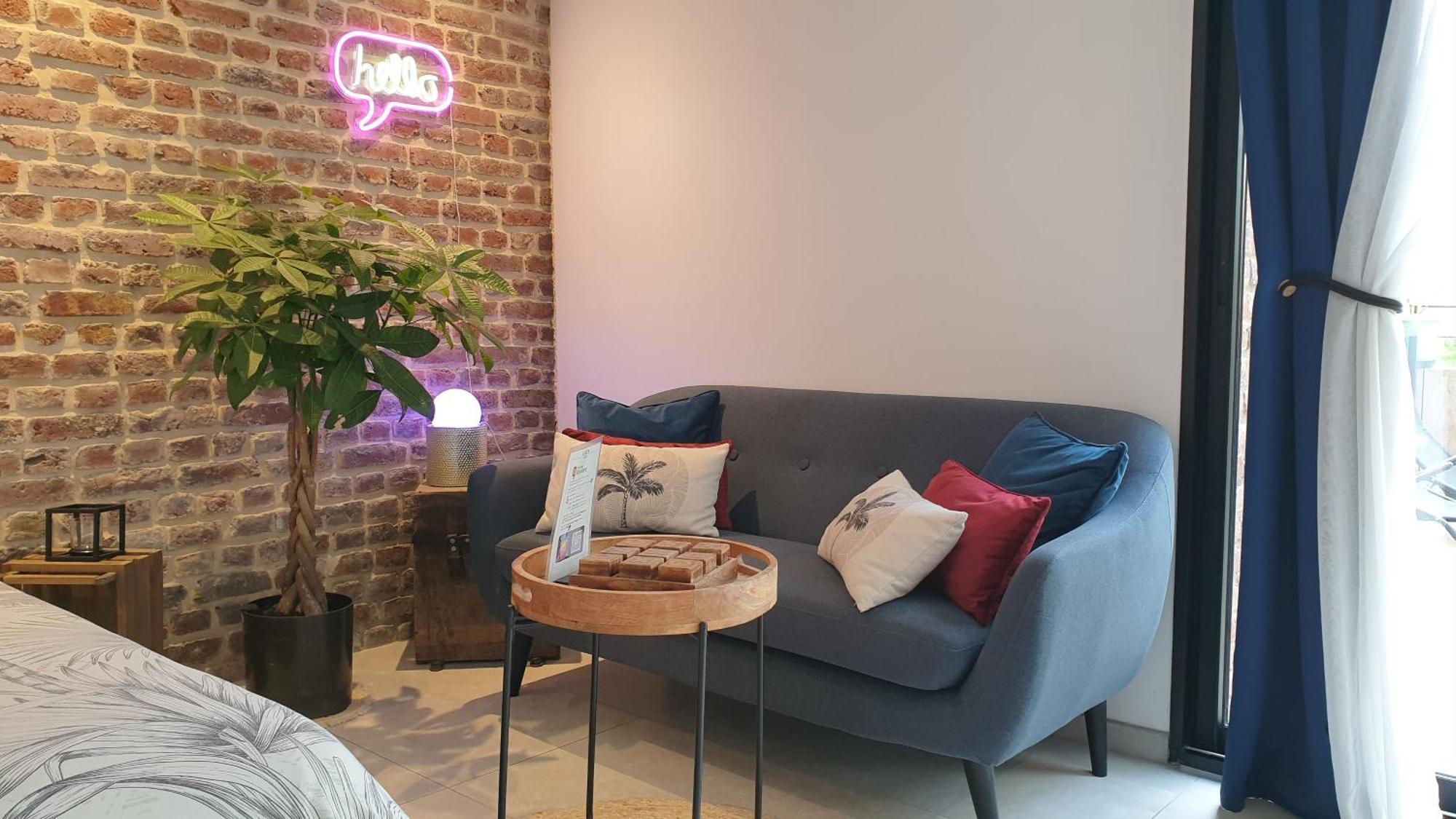 Gary Suite - Studio Cosy, Spa Et Jardin Privatif A 4 Min De Cambrai Awoingt Exterior foto